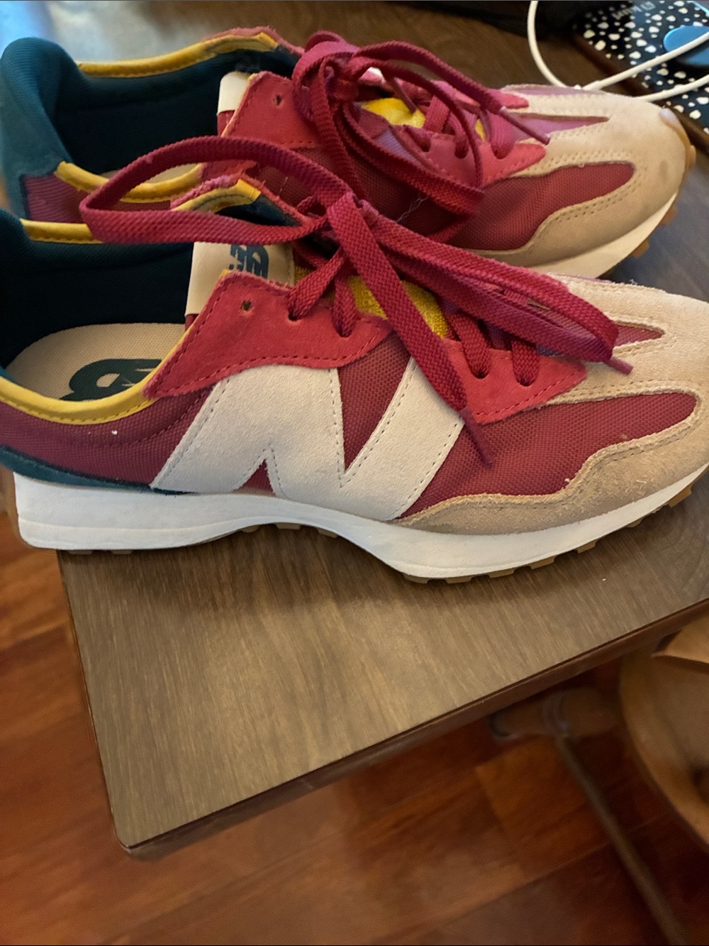 New Balance 327 men’s magenta , Cream & Teal Runner Sneakers.